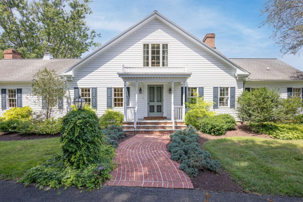Design with Jenn Martella: Tidewater Colonial 